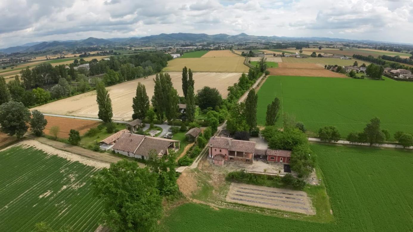 Agriturismo Le Corti Della Gualdana Voghera Kültér fotó